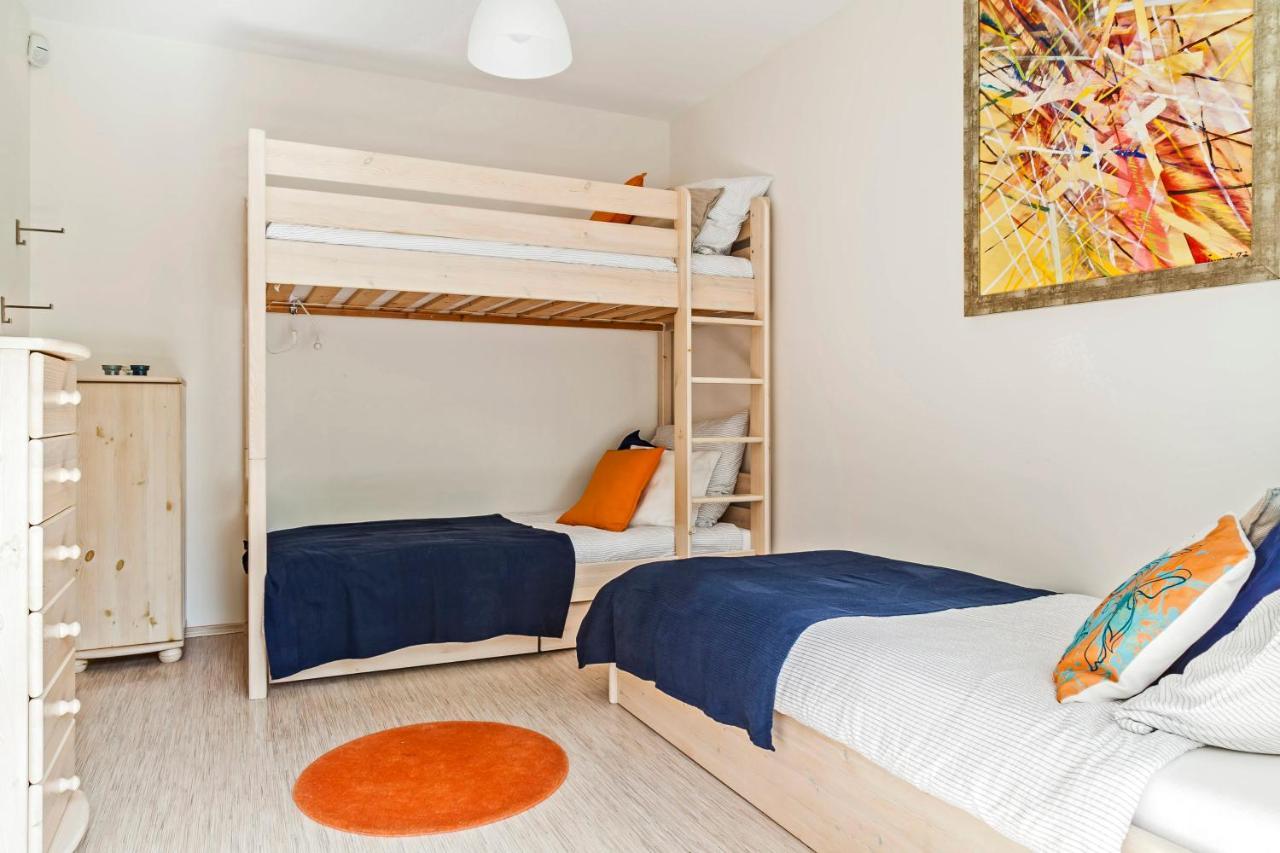 Panoramic Art Apartment With Jacuzzi Balatonlelle Extérieur photo