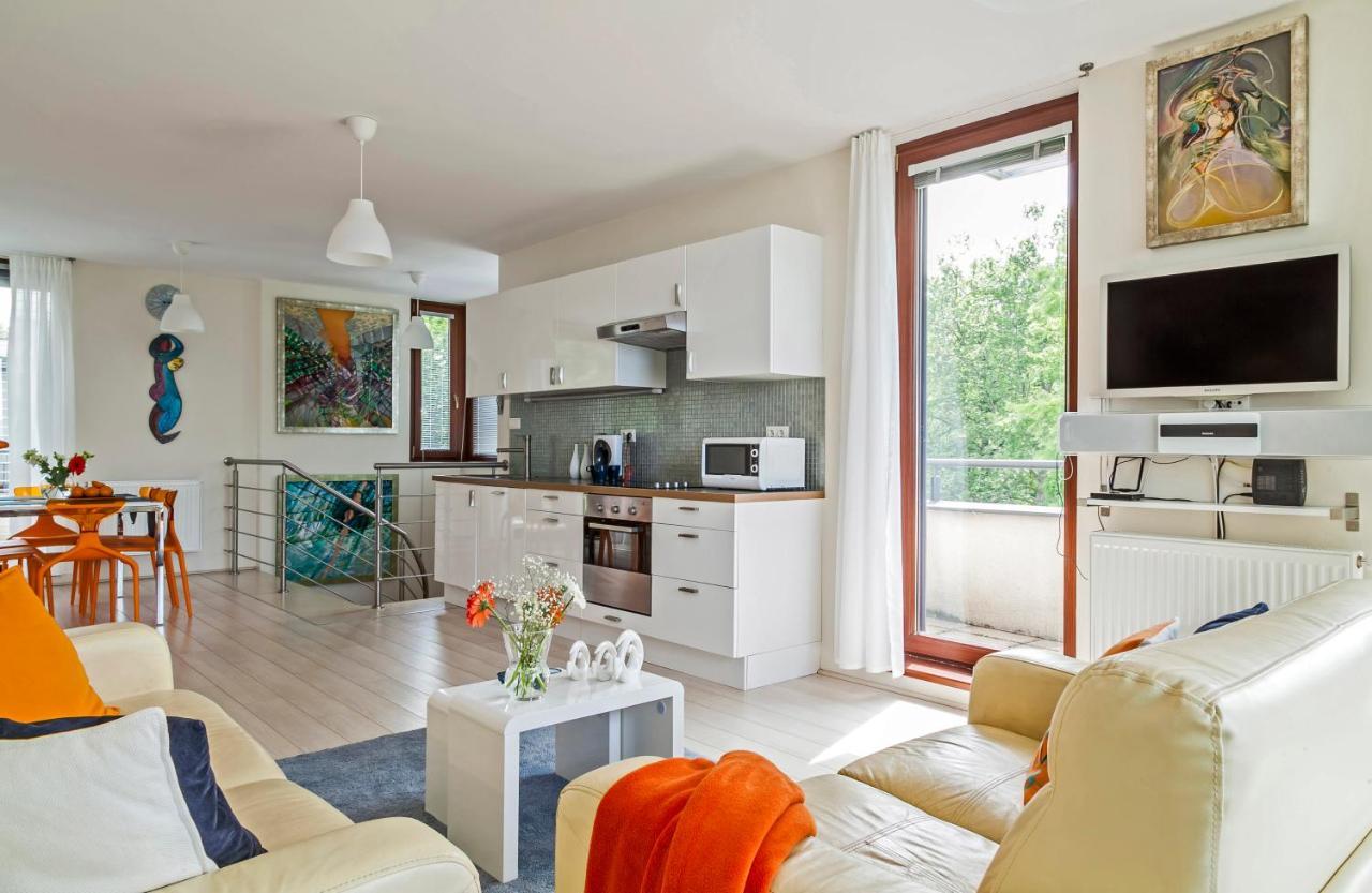 Panoramic Art Apartment With Jacuzzi Balatonlelle Extérieur photo